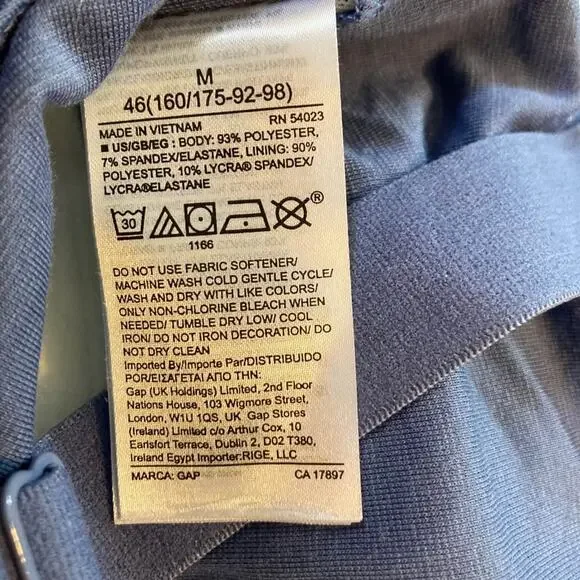 4 Gap bras Medium - Picture 6 of 8